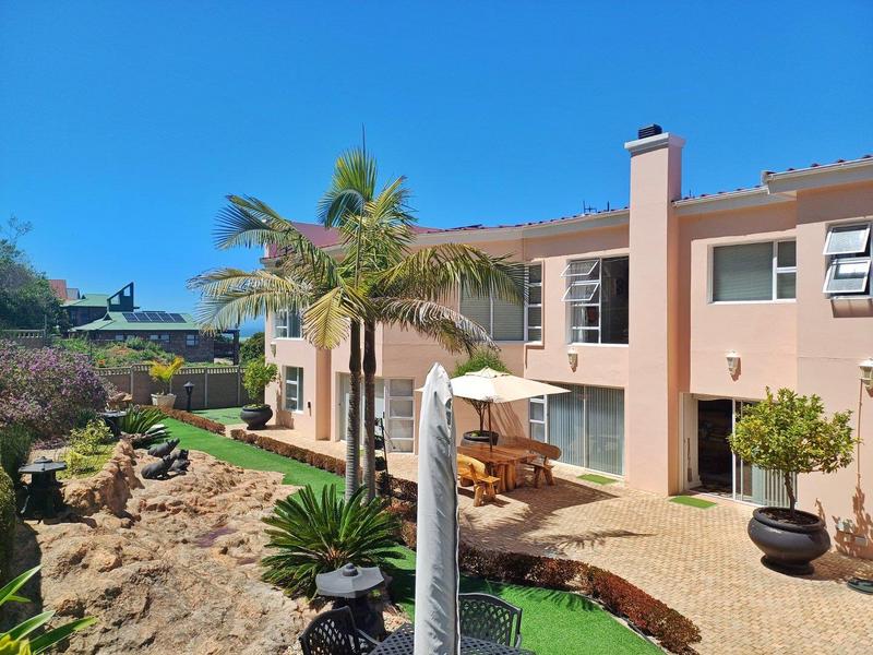 5 Bedroom Property for Sale in Outeniqua Strand Western Cape